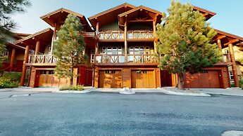 Juniper Crest 6 3 Bedroom Townhouse by RedAwning