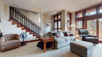 Juniper Crest 6 3 Bedroom Townhouse by RedAwning