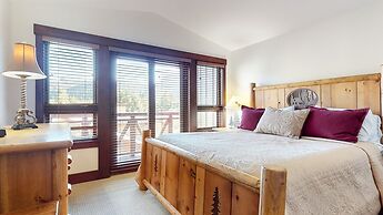 Juniper Crest 6 3 Bedroom Townhouse by RedAwning