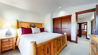 Juniper Crest 6 3 Bedroom Townhouse by RedAwning