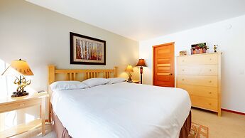 Snowcreek V 1005 2 Bedroom Townhouse by RedAwning