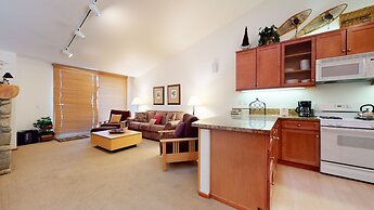 Snowcreek V 1005 2 Bedroom Townhouse by RedAwning