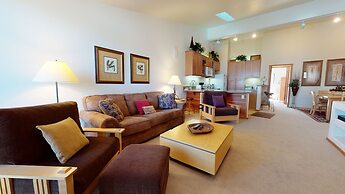 Snowcreek V 1005 2 Bedroom Townhouse by RedAwning