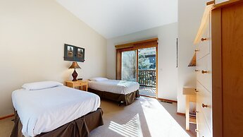 Snowcreek V 1005 2 Bedroom Townhouse by RedAwning