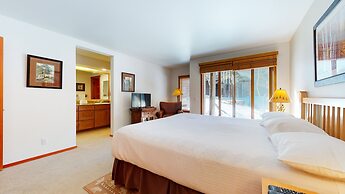 Snowcreek V 1005 2 Bedroom Townhouse by RedAwning