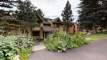 Snowcreek II #253 1 Bedroom Condo by RedAwning