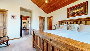 Graystone 2088 4 Bedroom Home by RedAwning