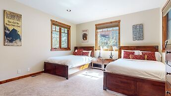 Graystone 2088 4 Bedroom Home by RedAwning