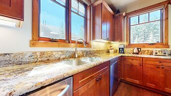 Graystone 2088 4 Bedroom Home by RedAwning