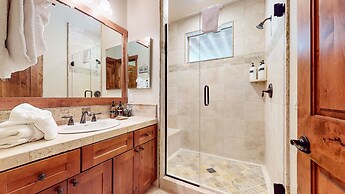 Graystone 2088 4 Bedroom Home by RedAwning