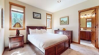 Graystone 2088 4 Bedroom Home by RedAwning