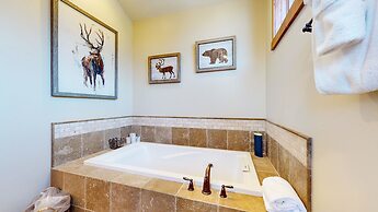 Graystone 2088 4 Bedroom Home by RedAwning