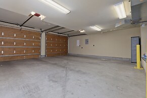 Stonegate #5 5 Bedroom Home by RedAwning