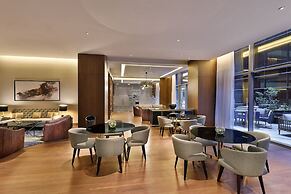 AlRayyan Hotel Doha, Curio Collection by Hilton
