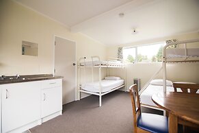 Stratford Motel & Holiday Park