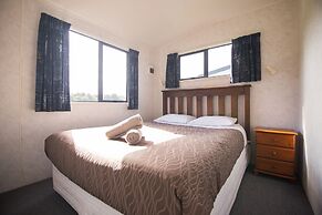 Stratford Motel & Holiday Park