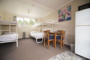 Stratford Motel & Holiday Park