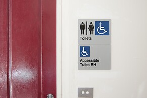 Lowena Cafe and Accommodation