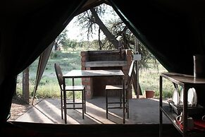 Sweet Thorn Retreat Airport Lodge