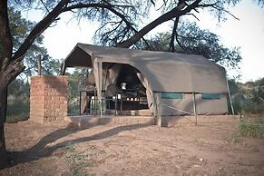 Sweet Thorn Retreat Airport Lodge