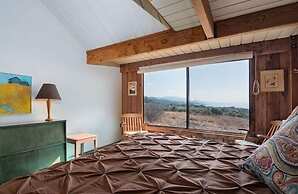 Holmes 3 Br home by RedAwning