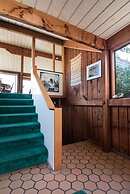 Holmes 3 Br home by RedAwning