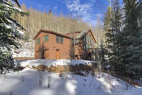 Aspen House 4 Bedroom Home by RedAwning