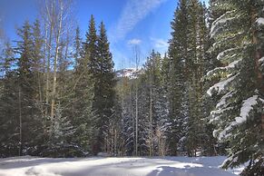 Aspen House 4 Bedroom Home by RedAwning