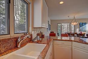 Aspen House 4 Bedroom Home by RedAwning