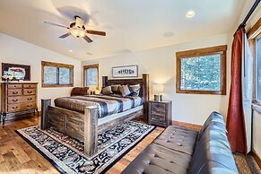 Casa De Plata 5 Bedroom Home by RedAwning