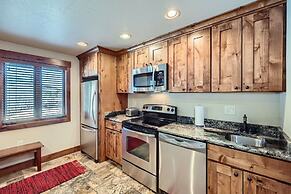 Casa De Plata 5 Bedroom Home by RedAwning