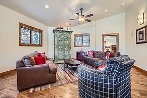 Casa De Plata 5 Bedroom Home by RedAwning