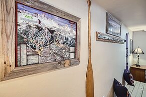 Casa De Plata 5 Bedroom Home by RedAwning