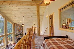 Grand Moose Lodge 3 Bedroom Home by RedAwning