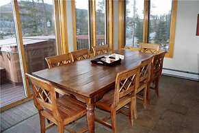 Powder Moose Villa 5 Br home by RedAwning