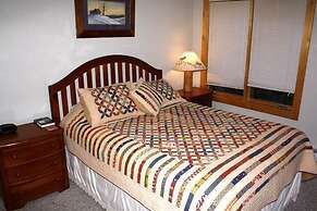 Powder Moose Villa 5 Br home by RedAwning