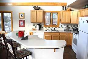 Powder Moose Villa 5 Br home by RedAwning