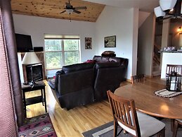 Anemone Townhome 3 Bed 3 Bath