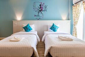 Gallery Lake View Hotel