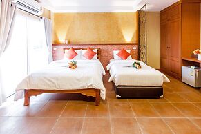 Gallery Lake View Hotel