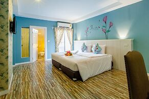 Gallery Lake View Hotel