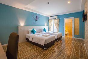 Gallery Lake View Hotel