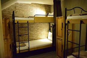 Double Five - Hostel