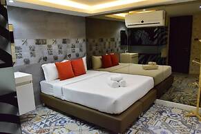 Double Five - Hostel