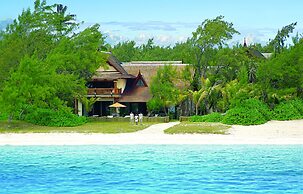 Sankhara Beachfront Villas