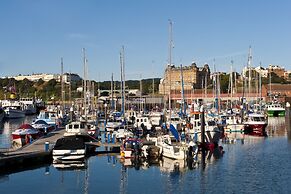 Harbourside Apartments
