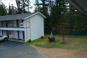 Brentwood Motor Inn