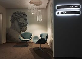 Glance Hotel In Florence