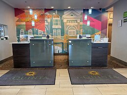 La Quinta Inn & Suites by Wyndham Forsyth