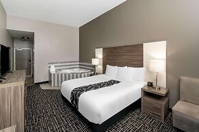 La Quinta Inn & Suites by Wyndham Forsyth